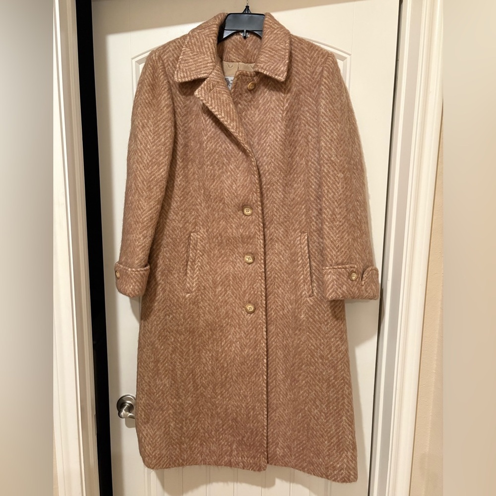 Vintage Saxton Hall Camel Herringbone Button Front Long Over Coat Virgin Wool